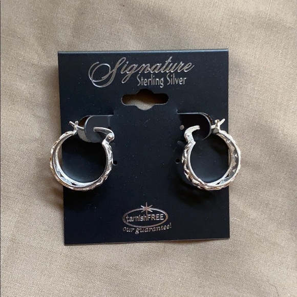 Jewelry - NWT sterling Silver Earrings